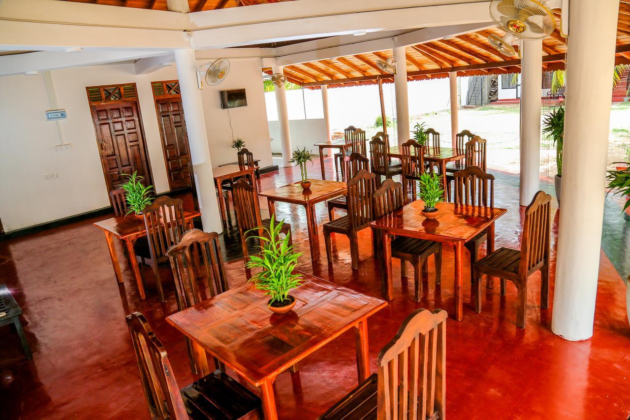 Crescent Sea Resort Nilaveli Exterior photo
